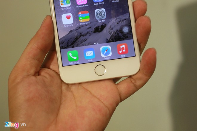 Đập hộp iPhone 6 Plus đầu ti&ecirc;n tại Việt Nam