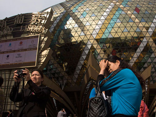 “Đả hổ, diệt ruồi” hại lây sòng bài Macau