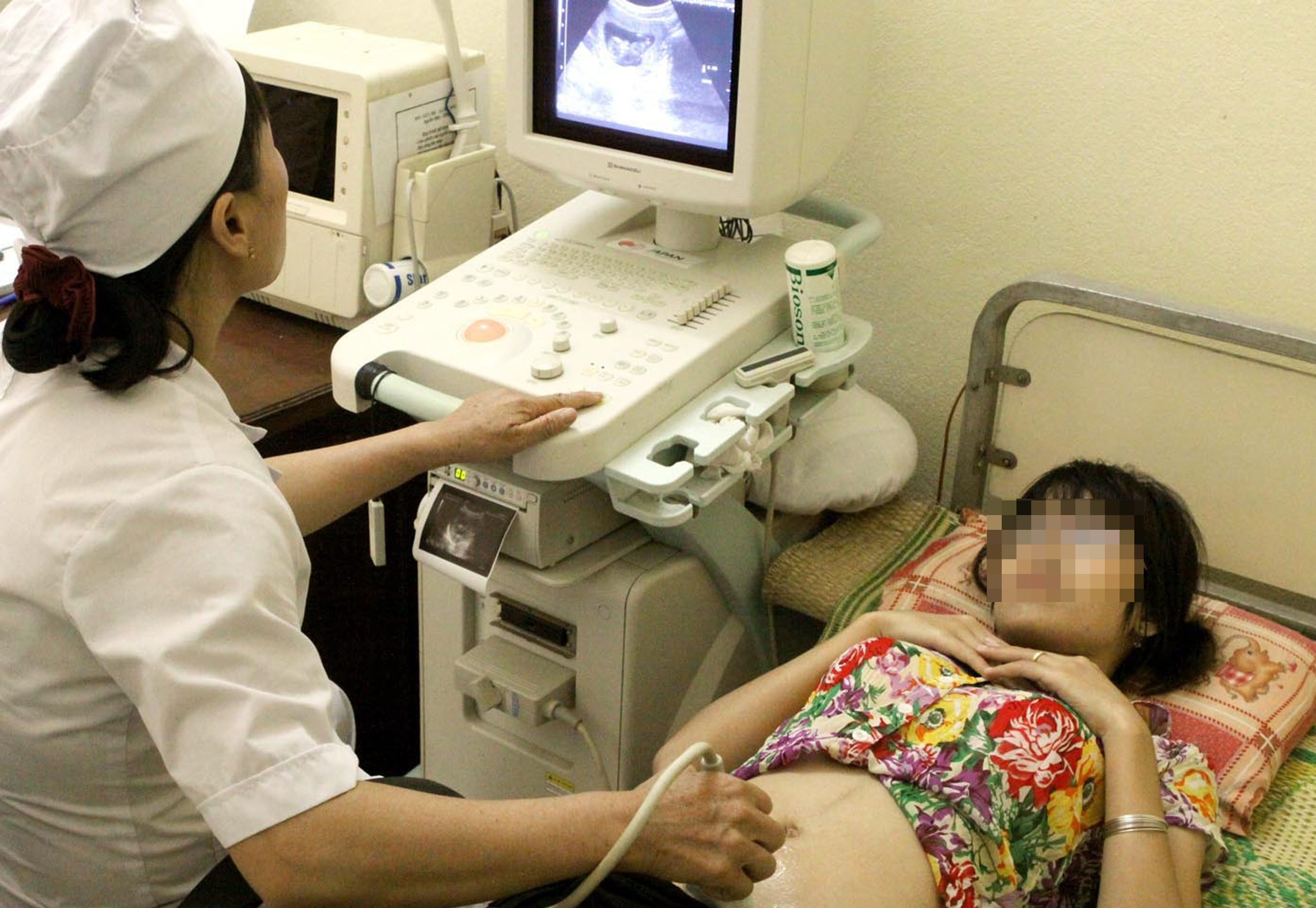 Do những rủi ro trong quá trình thai sản nên sẽ không nhiều chị em dám cho người thân “mượn bụng”. (Ảnh chỉ có tính minh họa)