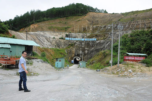 Ra ngõ gặp... thủy điện!