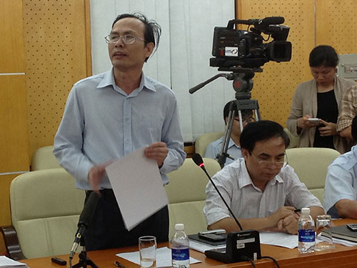 &Ocirc;ng Ph&iacute; Ngọc Tuyển cho biết c&aacute;c tổ chức quốc tế khuyến nghị Việt Nam c&ocirc;ng khai, minh bạch 
việc k&ecirc; khai t&agrave;i sản