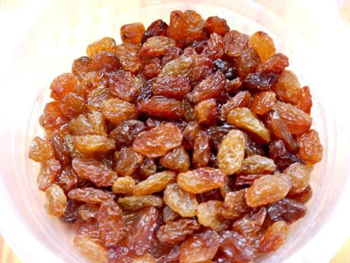 Nho khô ngâm giấm - xua bệnh, sống lâu