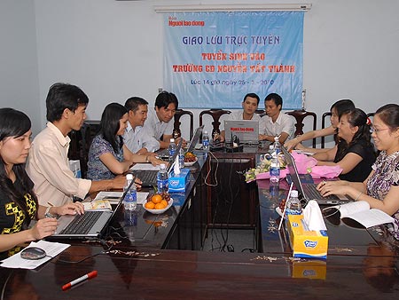 Giao lưu trực tuyến "Điểm mới trong tuyển sinh lớp 10"