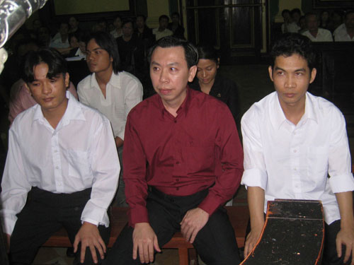 Đề nghị truy tố 6 bị can của “tập đoàn” kích dục Tân Hoàng Phát