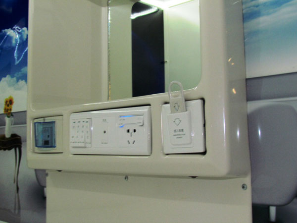 Mỗi khoang/ph&ograve;ng đều c&oacute; đẩy đủ c&aacute;c tiện nghi tối thiểu do người ở.