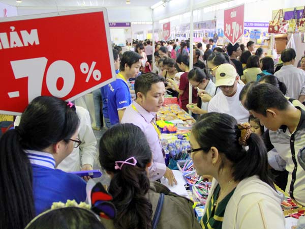 Nhộn nhịp đi săn hàng Thái