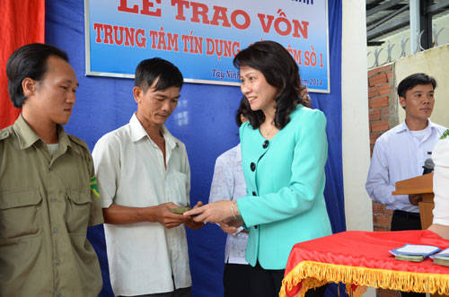 Đưa vốn đến với dân nghèo vùng biên
