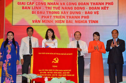 Vững vàng trong khó khăn