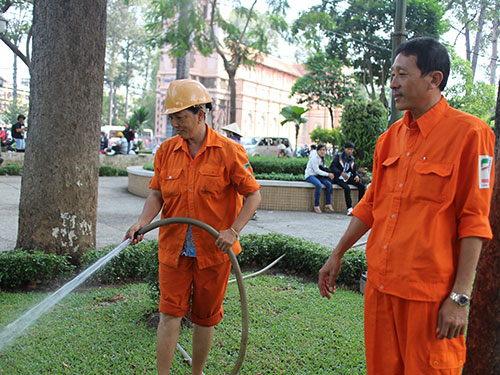 Gương mẫu, đi đầu