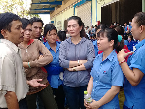 Hà khắc với công nhân