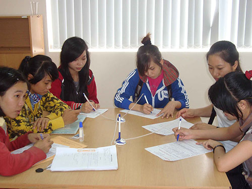"Mất giá" khi  an phận