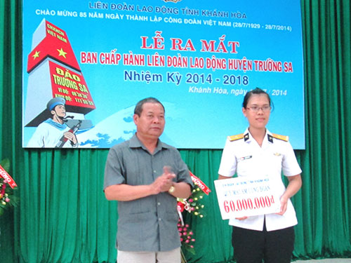 Ra mắt Ban Chấp hành Công đoàn huyện Trường Sa