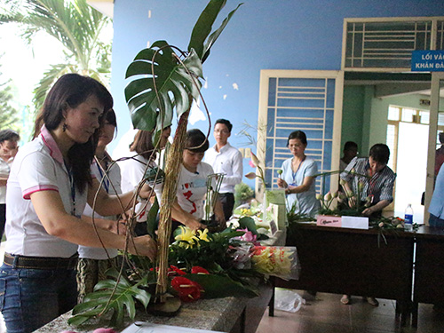 Hội vui Tháng công nhân