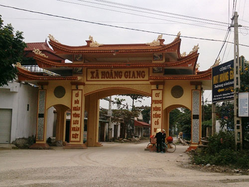 Nhiều cổng làng, xã ở Thanh Hóa xây quá phô trương, không phù hợp với điều kiện kinh tế còn khó khăn