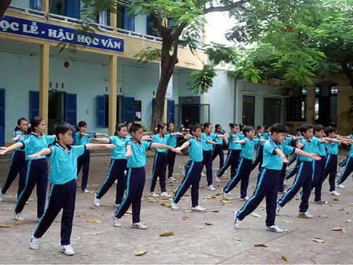 Bổ nhiệm hiệu trưởng lòng vòng