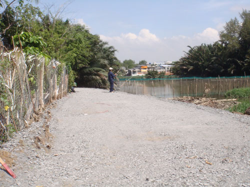 Lấp rạch vì... cá nhân