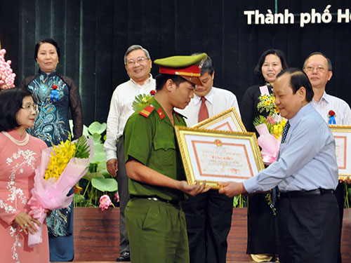 Học Bác bảo vệ chủ quyền Tổ quốc