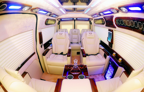 Ford-Transit-President-9.jpg