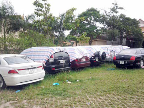 Tịch thu xe biển số nước ngoài chuyển nhượng sai