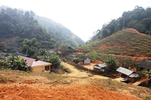 Một g&oacute;c bản S&agrave;i Khao - nơi đo&agrave;n qu&acirc;n T&acirc;y Tiến từng đi qua