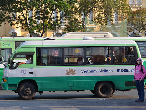 Thí điểm quảng cáo trên 10 tuyến xe buýt