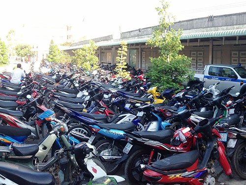 Tạm giữ 197 xe của “quái xế”