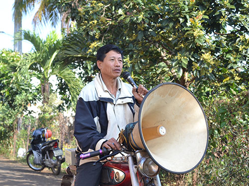 Hôm nào vắng tiếng “alô” của ông Võ Quốc Kỳ là người dân tổ dân phố 1, thị trấn Đắk Mil, huyện Đắk Mil, tỉnh Đắk Nông lại thấy nhớ