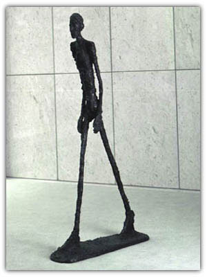 Bức tượng L&rsquo;homme qui marche I 
Ảnh: Weirdworm.com