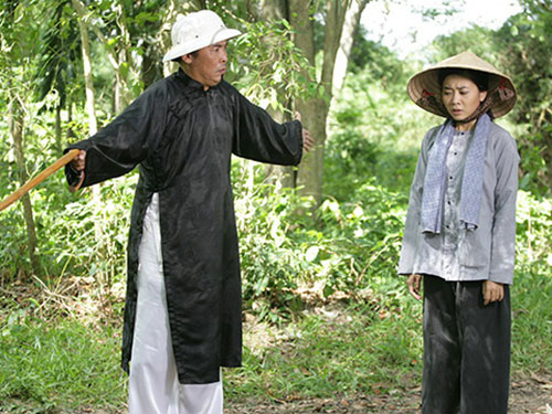 Cảnh trong phim Ngọn cỏ gió đùa, một trong những bộ phim có giá trị nghệ thuật của Hãng phim truyền hình TPHCM (TFS) nhưng không được chiếu giờ vàng nên rating không cao (Ảnh do đoàn phim cung cấp)