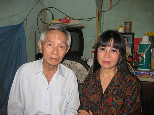 Nhạc sĩ Thanh B&igrave;nh v&agrave; ca sĩ &Aacute;nh Tuyết   (Ảnh do ca sĩ &Aacute;nh Tuyết cung cấp)