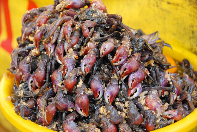 C&oacute; g&igrave; trong vương quốc mắm, kh&ocirc; c&aacute; độc nhất miền T&acirc;y?