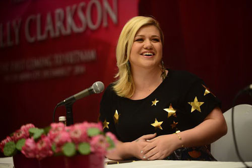 Kelly Clarkson: Hài hước và thông minh