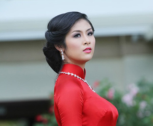 Hoa hậu: “Nghề” làm giàu