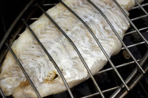 Ăn cá nướng giúp chất xám ở não tăng thêm