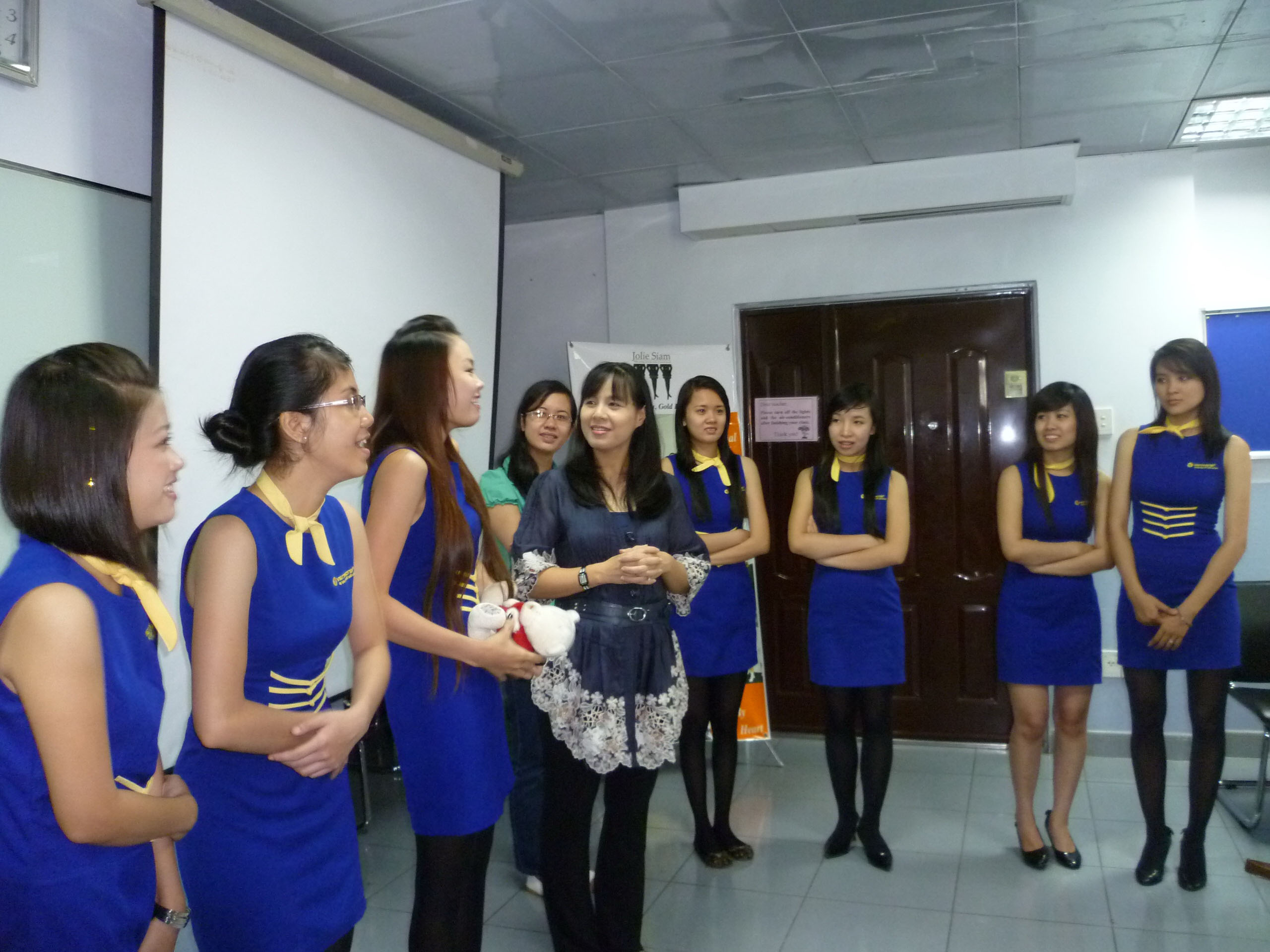 L&agrave;m việc theo nh&oacute;m lu&ocirc;n được nh&agrave; tuyển dụng đ&aacute;nh gi&aacute; cao
