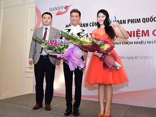 Hiệp sĩ mù nhận giải Phim được khán giả yêu thích nhất