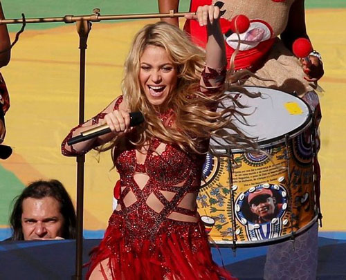 Ca khúc Loca của Shakira vi phạm luật bản quyền