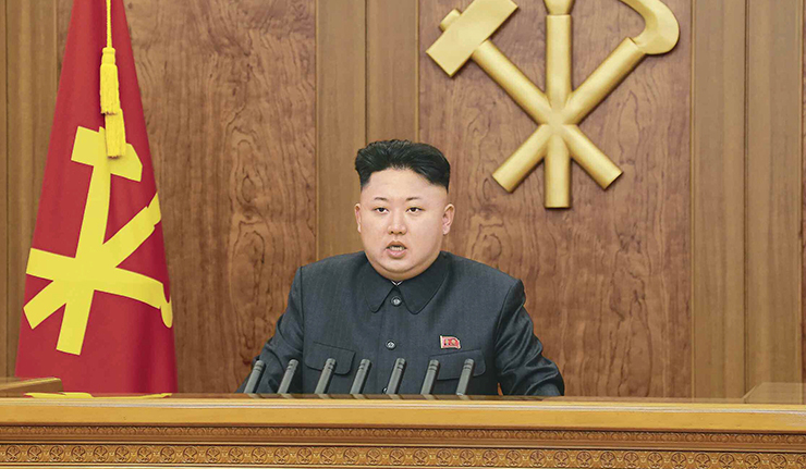 &Ocirc;ng Kim Jong-un được cho rằng đang củng cố quyền lực của m&igrave;nh trong ch&iacute;nh phủ. Ảnh: EPA