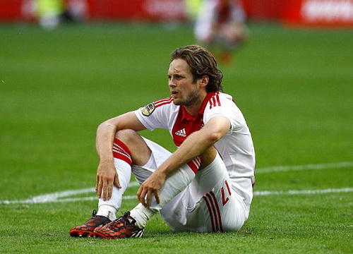 Daley Blind trong m&agrave;u &aacute;o Ajax Amsterdam