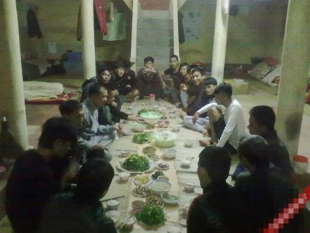 Cảnh li&ecirc;n hoan trong cơ sở gi&aacute;o dục Thanh H&agrave;