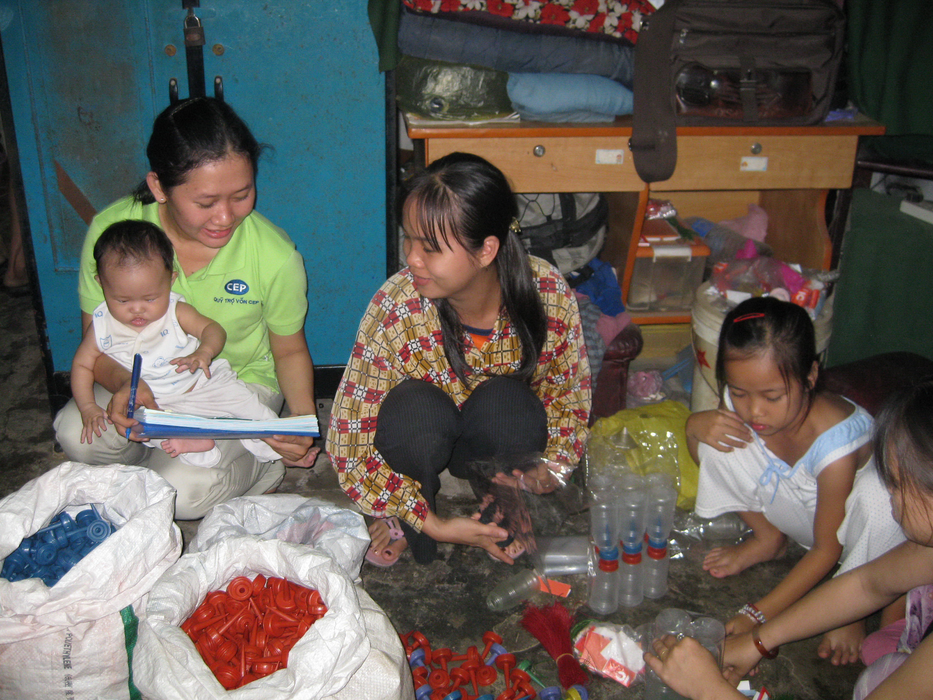 Hộ nghèo được hỗ trợ 100% chi phí mua BHYT