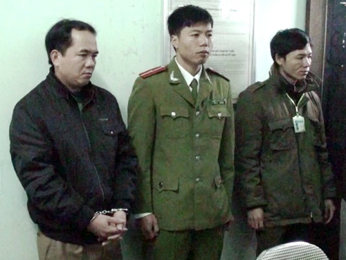 Bắt cán bộ địa chính “ăn” tiền tỉ