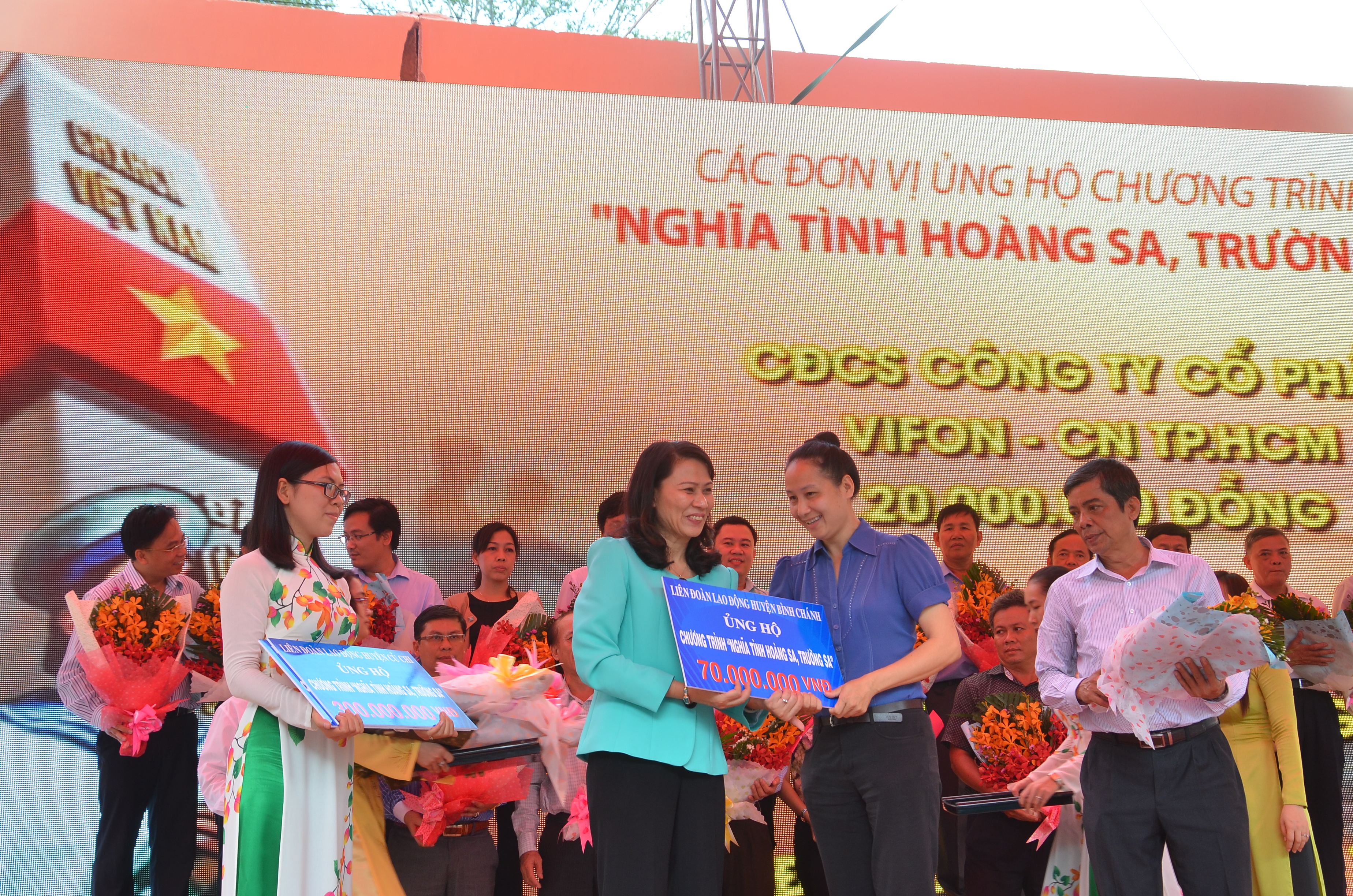 Hơn 11,5 tỉ đồng ủng hộ chương trình “Nghĩa tình Hoàng Sa - Trường Sa’