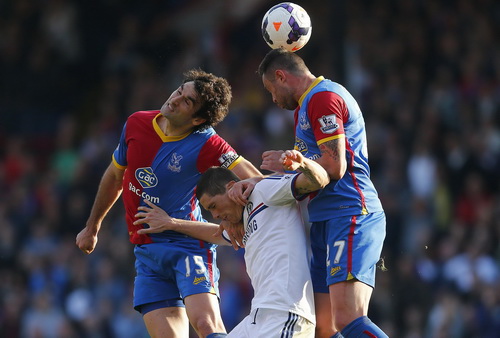 Chelsea lép vế trước sức tấn công mãnh liệt của Crystal Palace
