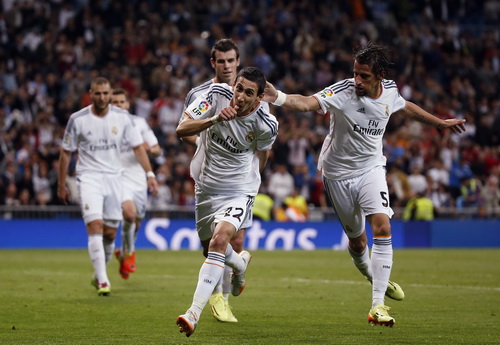 Barcelona tiếp tục bại trận, Real Madrid lên ngôi nhì bảng