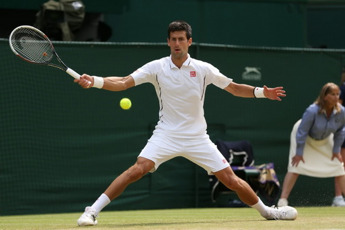 Novak Djokovic tr&ocirc;ng chờ sẽ t&igrave;m được chiến thắng cao nhất ở Wimbledon