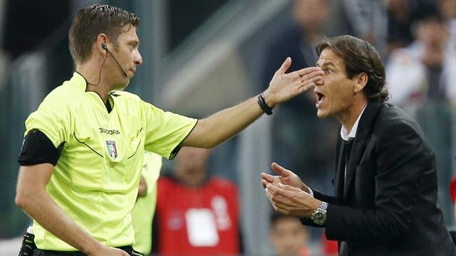 Thẻ đỏ đầu tiên cho HLV Rudi Garcia (Roma)