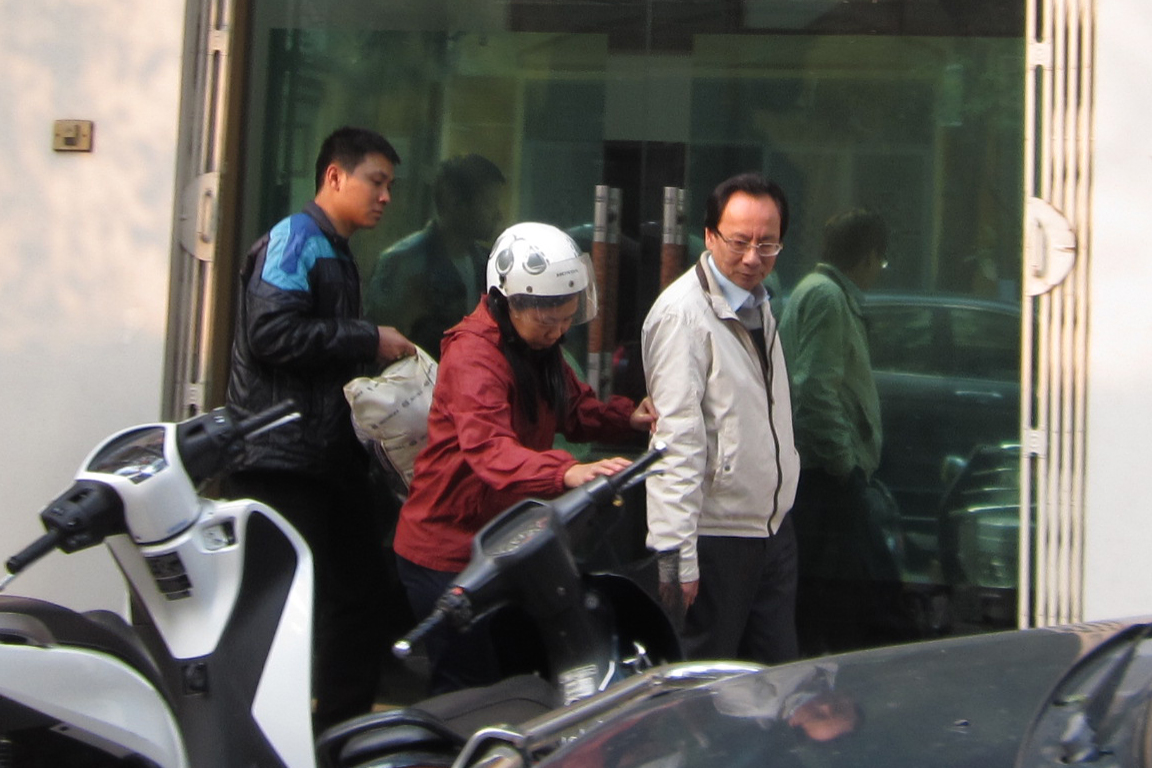 Nguy&ecirc;n GĐ C&ocirc;ng ty rượu Halico bị bắt giữ để điều tra về những sai phạm của m&igrave;nh.