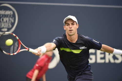 Giraldo kh&ocirc;ng thể đ&aacute;nh bại đối thủ trẻ Kyrgios