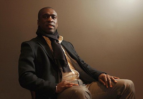 Clarence Seedorf nhận lời "ngồi ghế nóng" Milan
